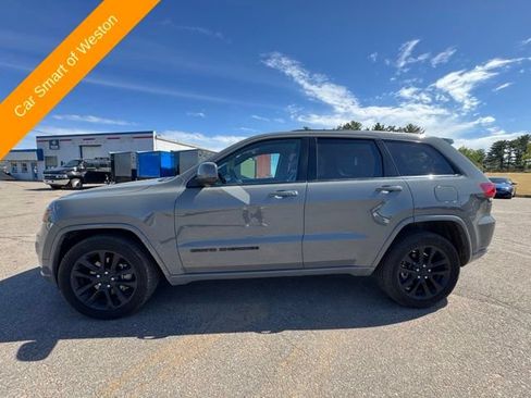 Used 2021 Jeep Grand Cherokee Laredo X AWD/4WD image 4