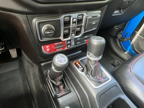 Used 2021 Jeep Wrangler Unlimited Rubicon AWD/4WD image 23