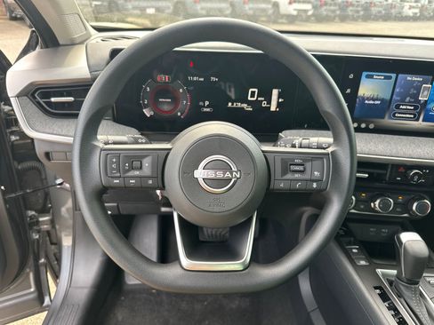 New 2026 Nissan Kicks S FWD image 21