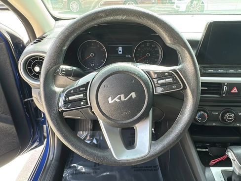 Used 2023 Kia Forte LXS w/ LXS Technology Package image 18