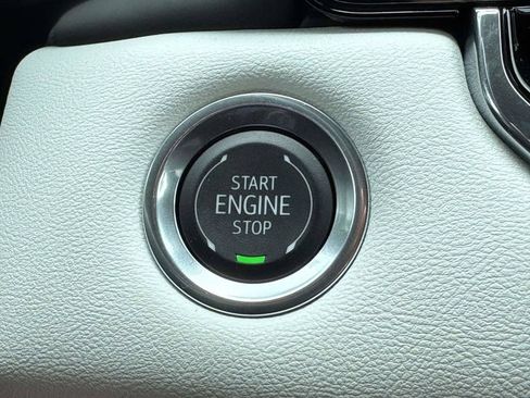 Used 2024 GMC Canyon AT4X w/ AT4X AEV Edition AWD/4WD image 10
