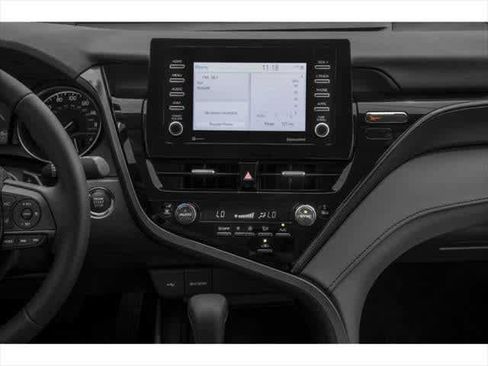 Used 2024 Toyota Camry SE FWD image 7
