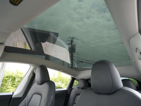 Used 2023 Tesla Model Y AWD image 23