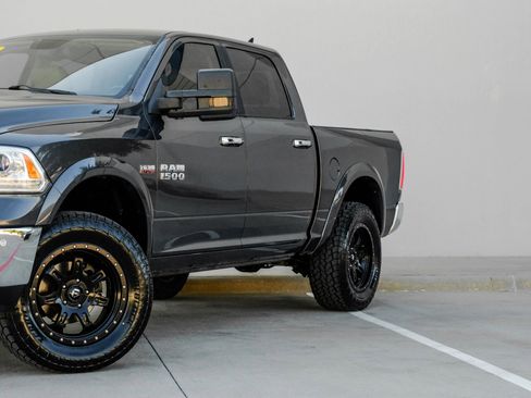 Used 2015 RAM 1500 Laramie w/ Convenience Group image 8