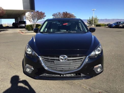 Used 2016 MAZDA MAZDA3 i Touring w/ Popular Equipment Package image 3