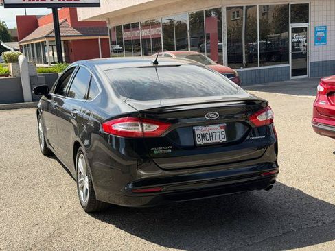 Used 2015 Ford Fusion Energi Titanium w/ Driver Assist Package FWD image 4