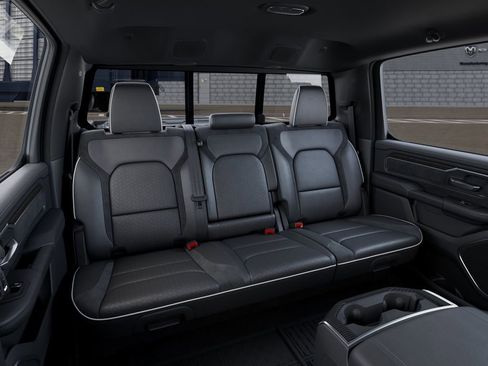 New 2026 RAM 1500 Laramie AWD/4WD image 15