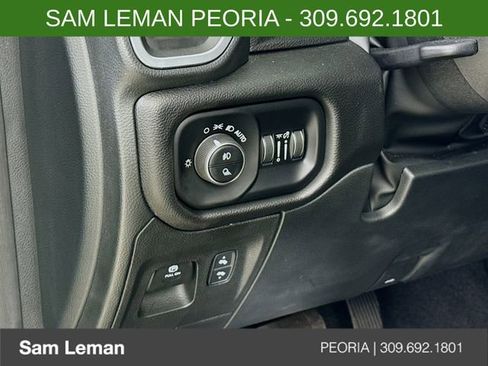 Used 2025 RAM 1500 Lone Star image 10