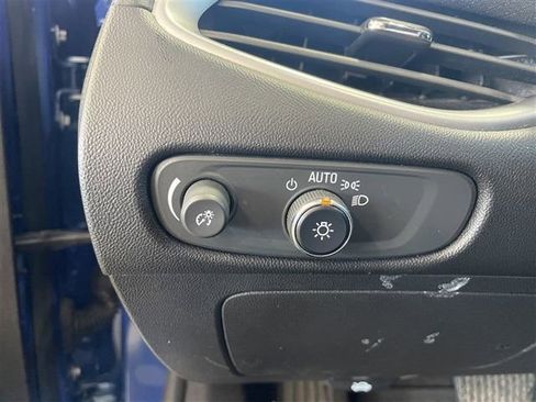 Used 2023 Chevrolet Malibu LS image 11