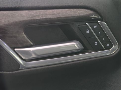 Used 2023 Chevrolet Silverado 1500 LTZ image 21