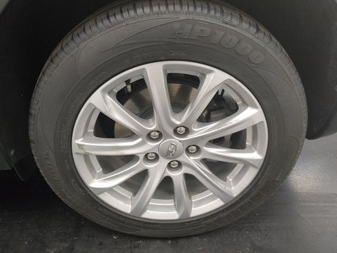 Used 2021 Cadillac XT4 Luxury w/ Driver Awareness Package FWD image 31