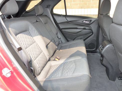 Used 2018 Chevrolet Equinox LT AWD/4WD image 37