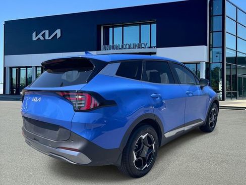 Certified 2026 Kia Sportage EX FWD image 6