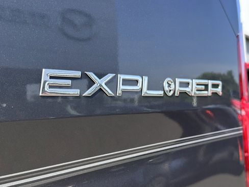 New 2025 Ford Transit 150 Low Roof AWD image 38