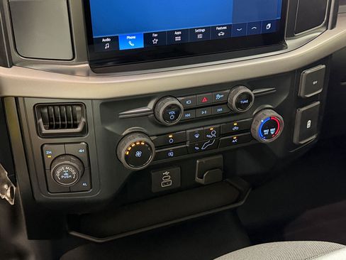 Used 2025 Ford F150 XL AWD/4WD image 18