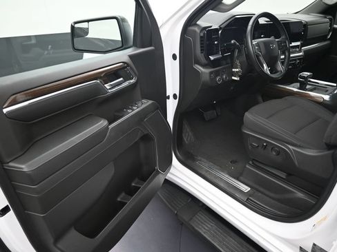 Used 2024 Chevrolet Silverado 1500 RST RWD image 10