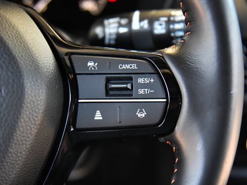 Used 2025 Honda HR-V Sport image 29