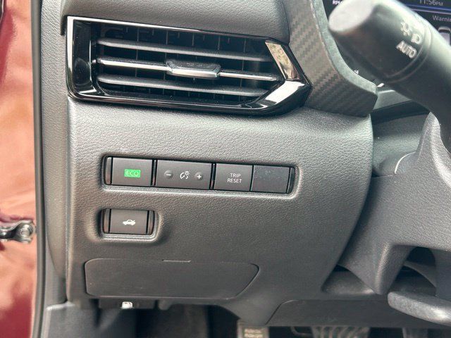 Used 2020 Nissan Sentra SV FWD image 31