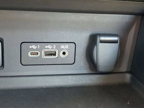 Used 2024 Nissan Sentra SV FWD image 25