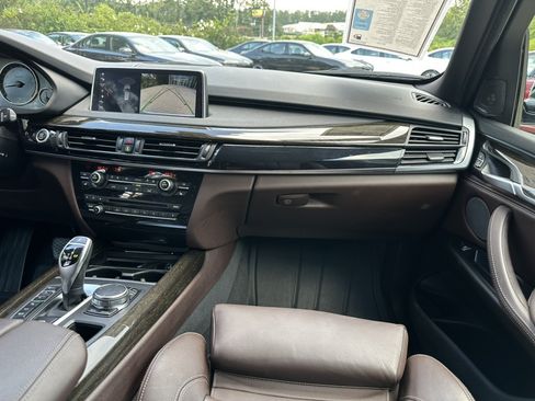 Used 2018 BMW X5 xDrive50i AWD/4WD image 47