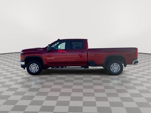 Certified 2022 Chevrolet Silverado 3500 LT w/ Convenience Package image 5