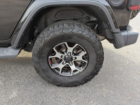 Used 2021 Jeep Wrangler Unlimited Rubicon image 33