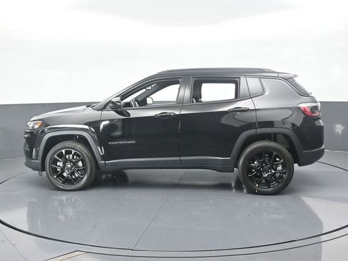 New 2026 Jeep Compass Latitude image 3