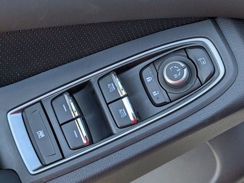 New 2026 Subaru Ascent Touring image 8