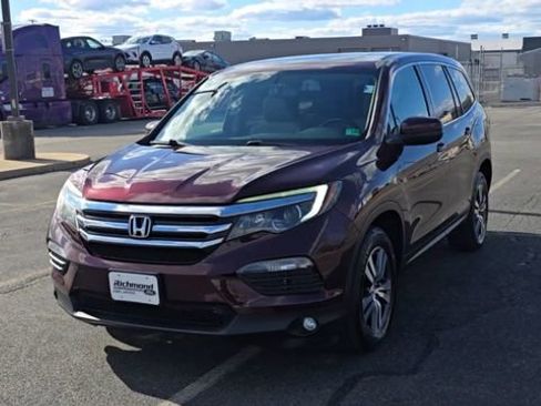Used 2017 Honda Pilot EX-L image 4
