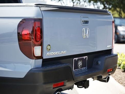Used 2023 Honda Ridgeline RTL image 6