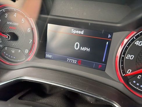 Used 2022 Chevrolet TrailBlazer RS w/ Technology Package FWD image 8