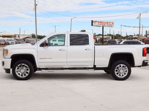 Used 2019 GMC Sierra 2500 Denali w/ Duramax Plus Package image 5