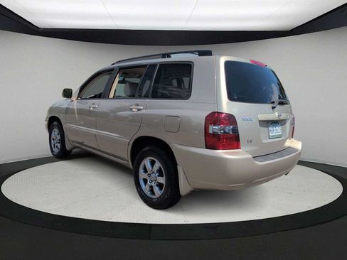 Used 2004 Toyota Highlander 2WD V6 image 6
