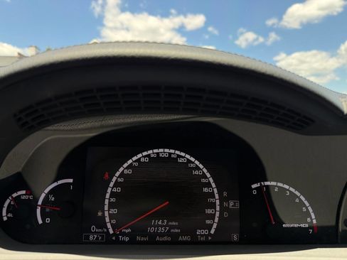 Used 2012 Mercedes-Benz CL 63 AMG image 16