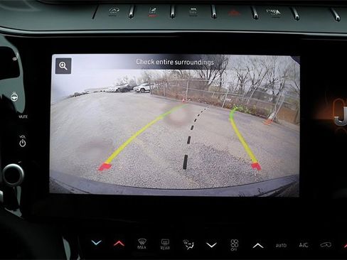 New 2026 Jeep Grand Cherokee Altitude image 24