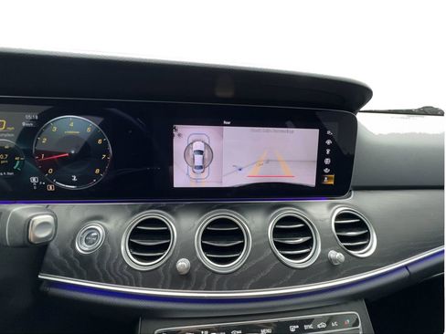 Used 2022 Mercedes-Benz E 350 Sedan w/ AMG Line Exterior image 46