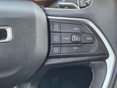 Used 2023 Jeep Grand Cherokee L Laredo w/ Luxury Tech Group I image 28