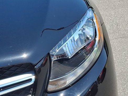 Used 2018 Mercedes-Benz GLC 300 4MATIC image 9