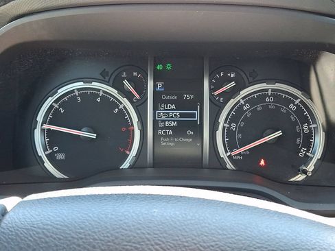 Certified 2023 Toyota 4Runner TRD Off-Road Premium w/ Moonroof Package AWD/4WD image 23
