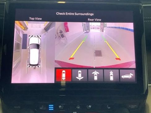 Certified 2025 Jeep Grand Cherokee Limited w/ Luxury Tech Group II AWD/4WD image 25