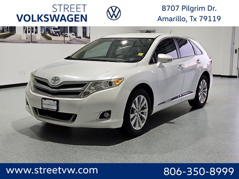 Used 2013 Toyota Venza XLE FWD image 1