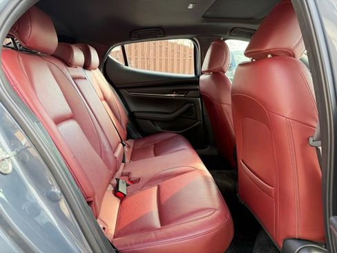 Used 2023 MAZDA MAZDA3 s image 20