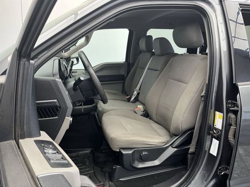 Used 2019 Ford F250 XLT w/ Camper Package image 10