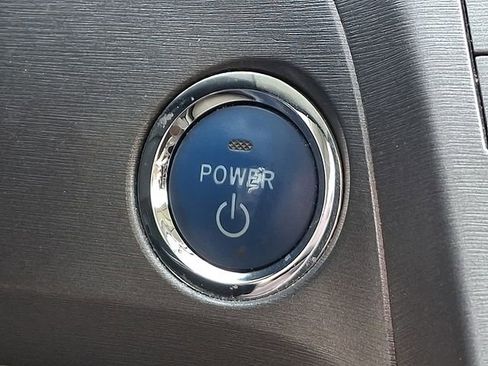 Used 2014 Toyota Prius Four image 27