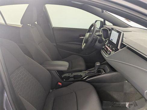 Used 2025 Toyota Corolla SE image 25