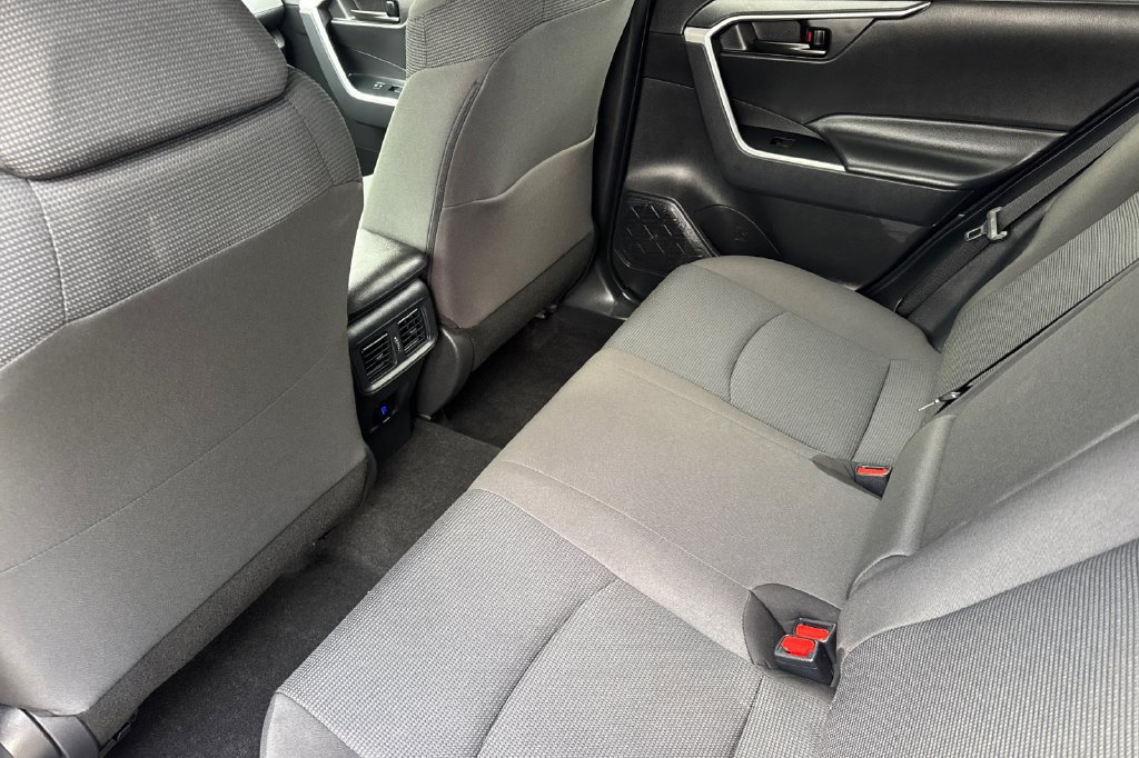 Certified 2024 Toyota RAV4 LE FWD image 11