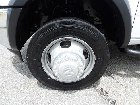Used 2022 RAM 4500 Tradesman RWD image 40
