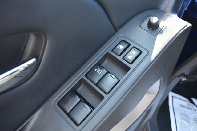 Used 2022 Nissan Frontier SV RWD image 12