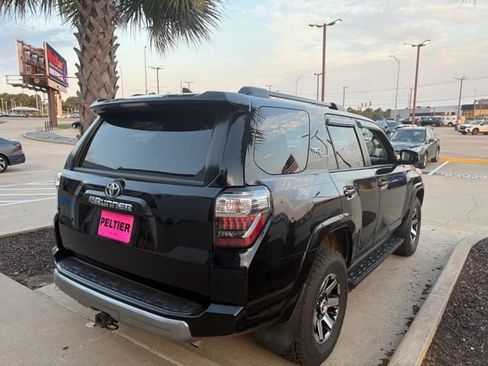 Used 2021 Toyota 4Runner TRD Off-Road AWD/4WD image 18