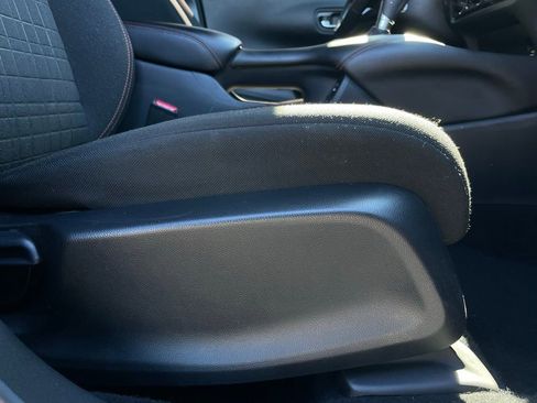 Certified 2024 Honda HR-V Sport image 26